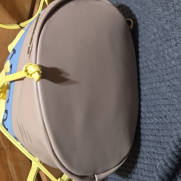 Disney Loungefly Hunny Pot Convertible Backpack Crossbody Bag - Picture 3 of 9